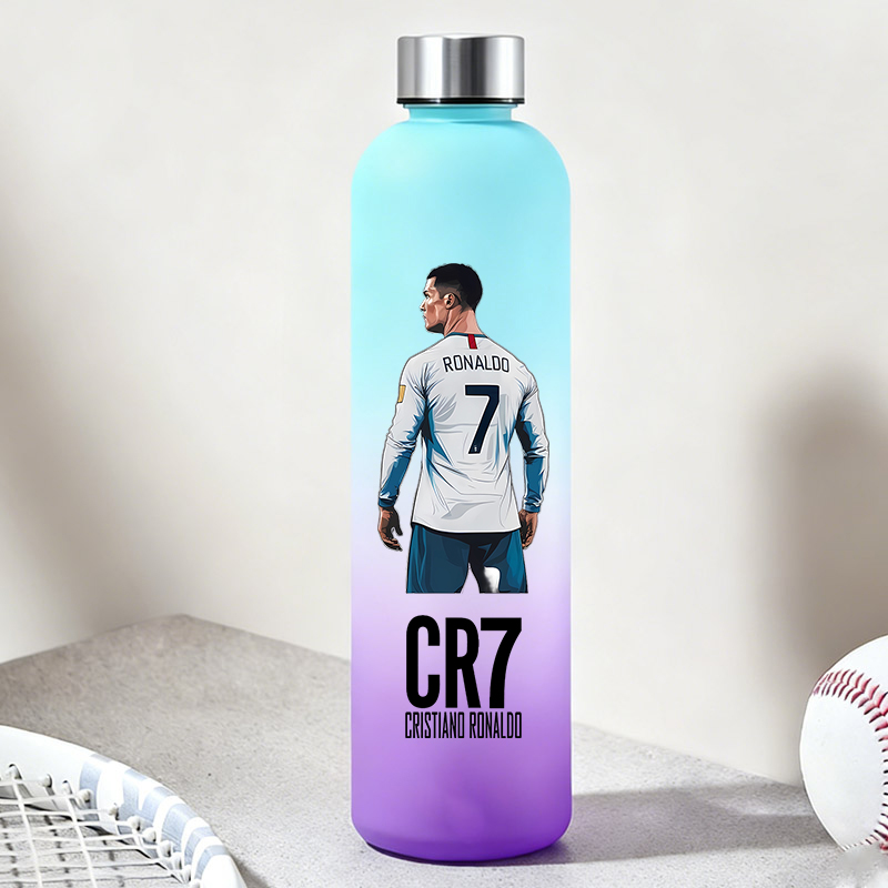 Bottiglie d'acqua CR7 da 900 m - Home Gym Room recensione e prezzo